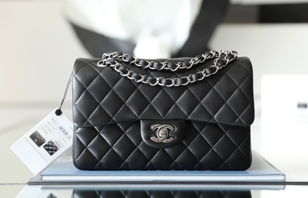 Túi xách Channel Classic Flap A1118 màu đen da cừu 