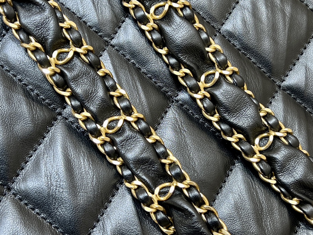Túi Xách Chanel AP4423 Màu Đen 