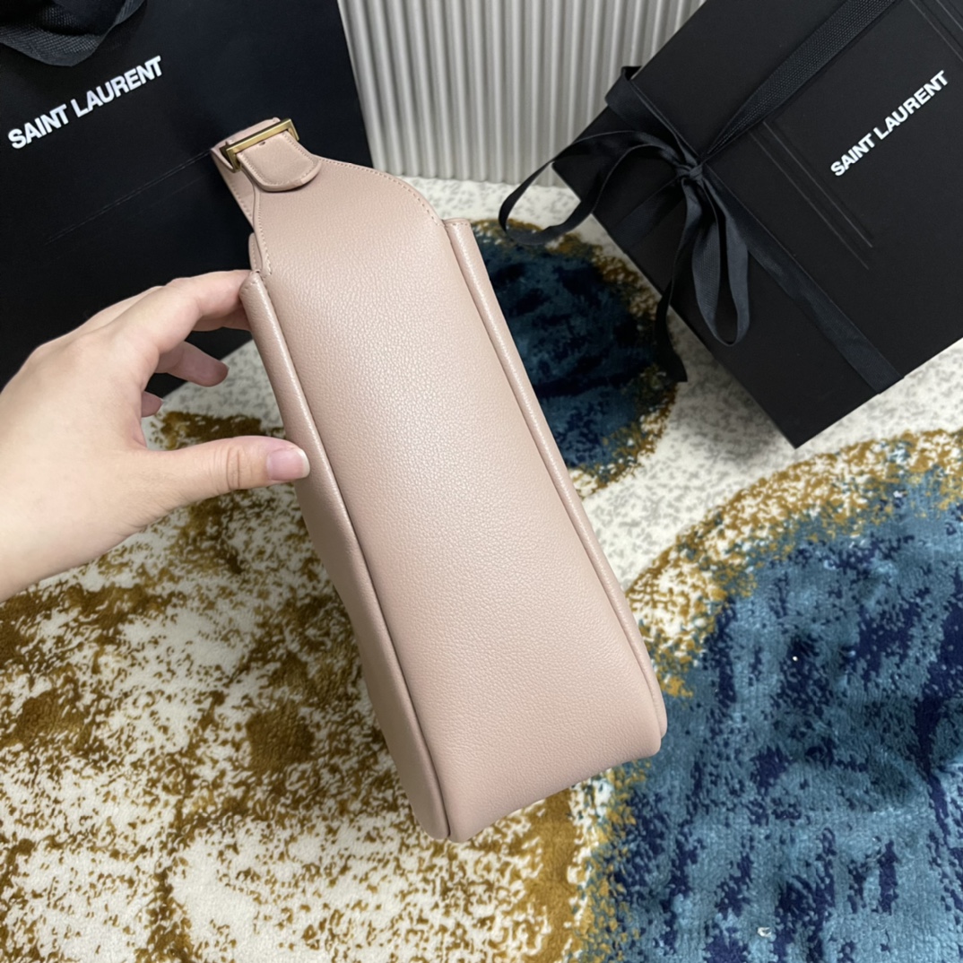 LE 57 HOBO 713938 (Pink)