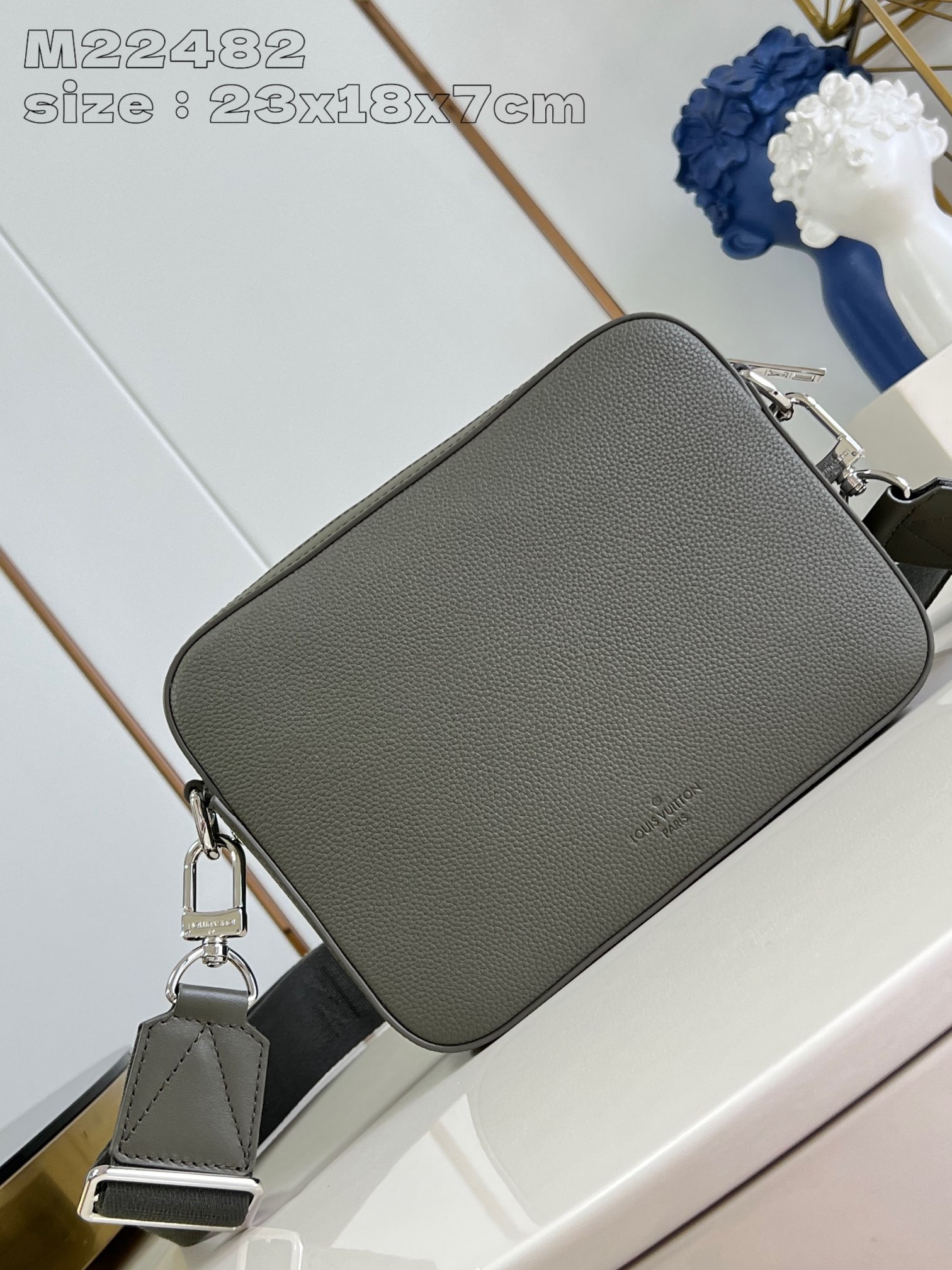 Túi Louis Vuitton Fastline M22482 (moss green)