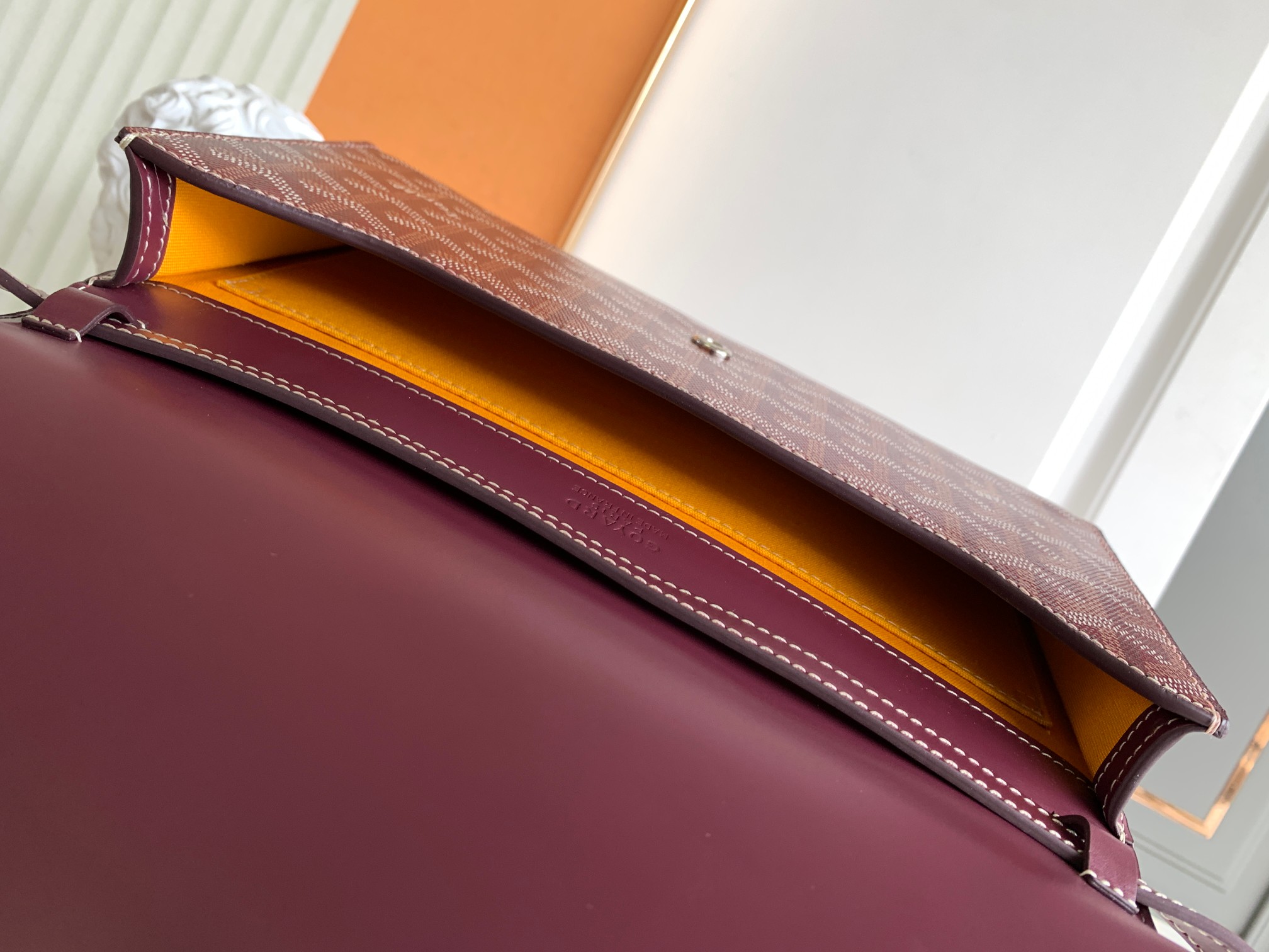 Goyard Monte-Carlo 8812 (red)
