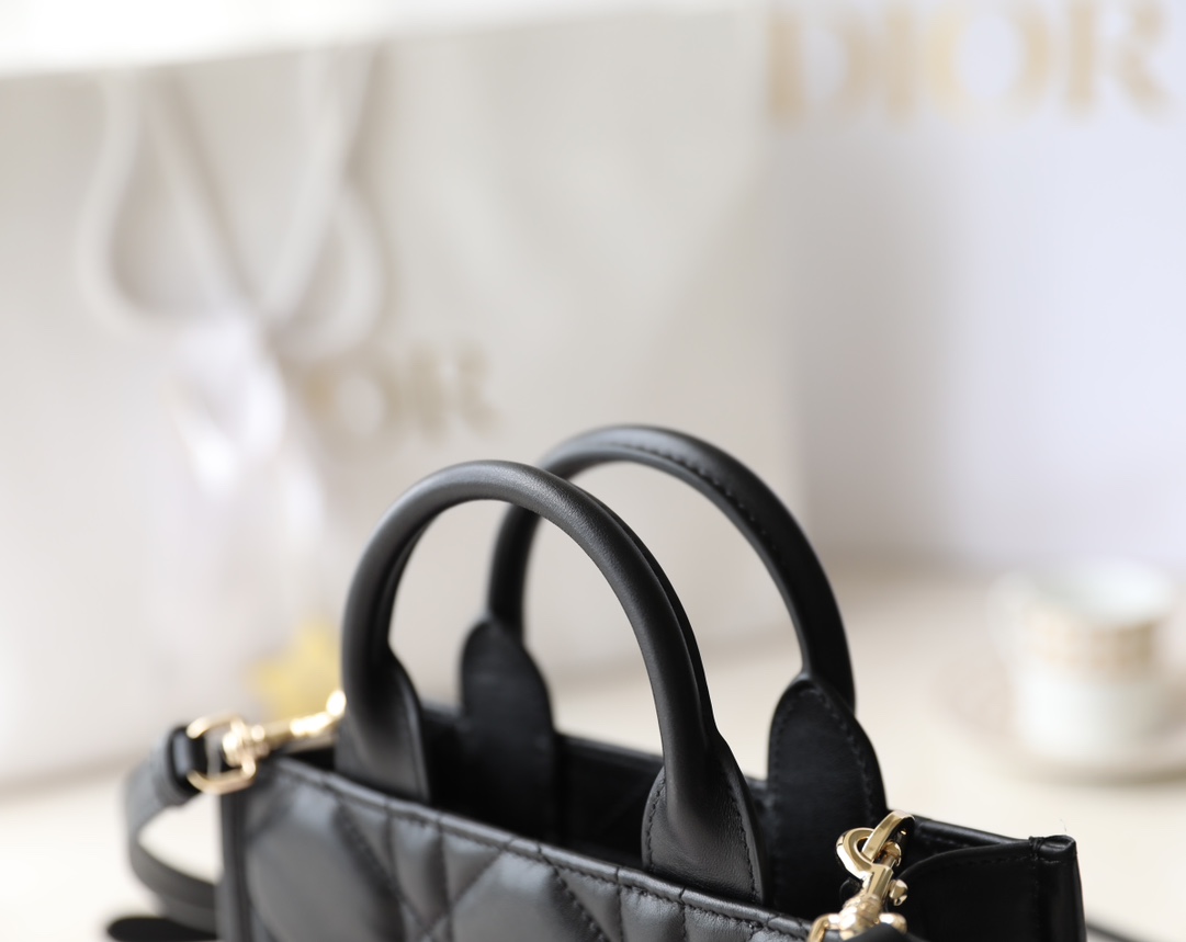 Túi Xách Dior Caro Nữ Màu Đen