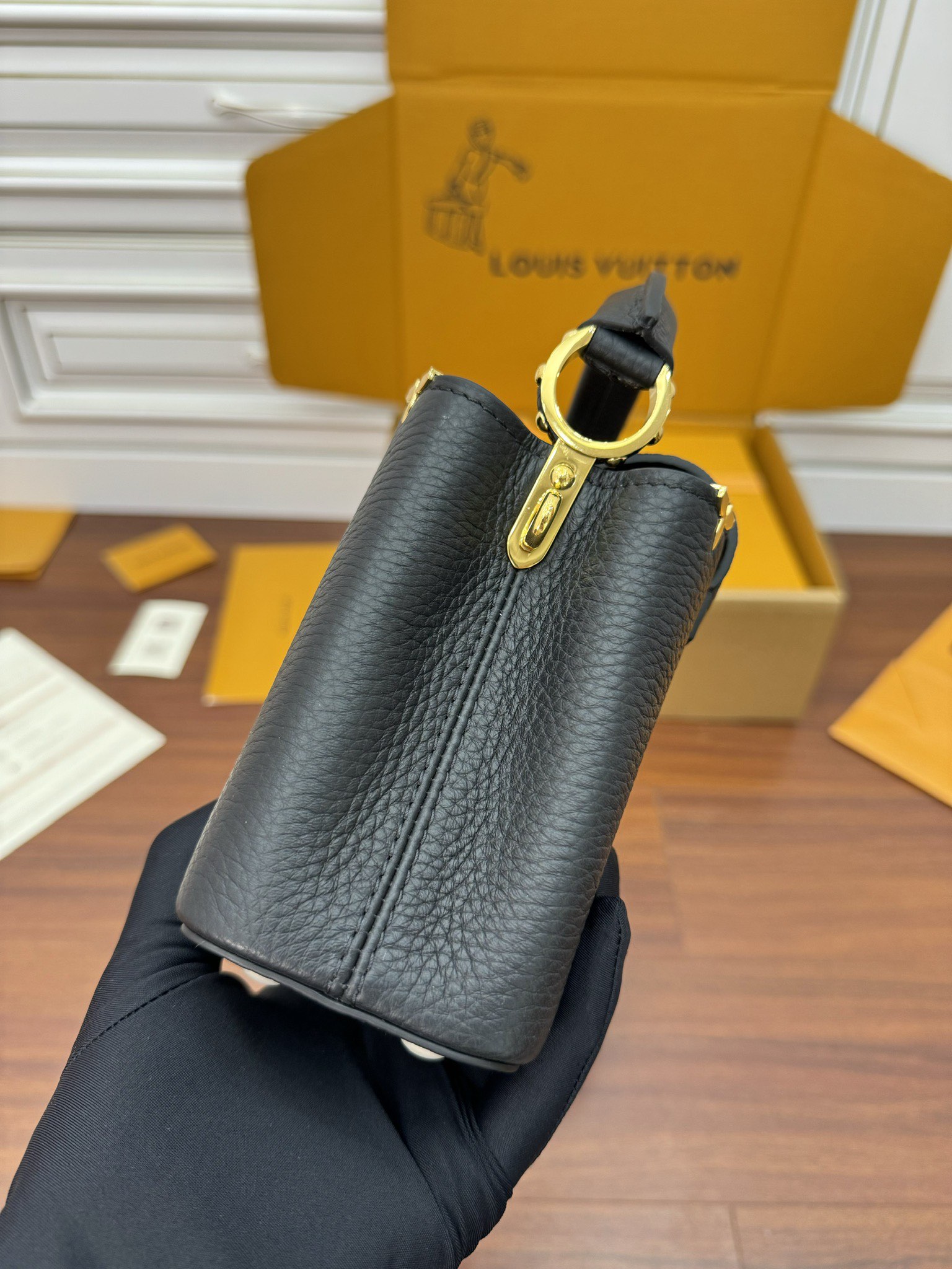 Túi xách Sac Capucines Minim56669