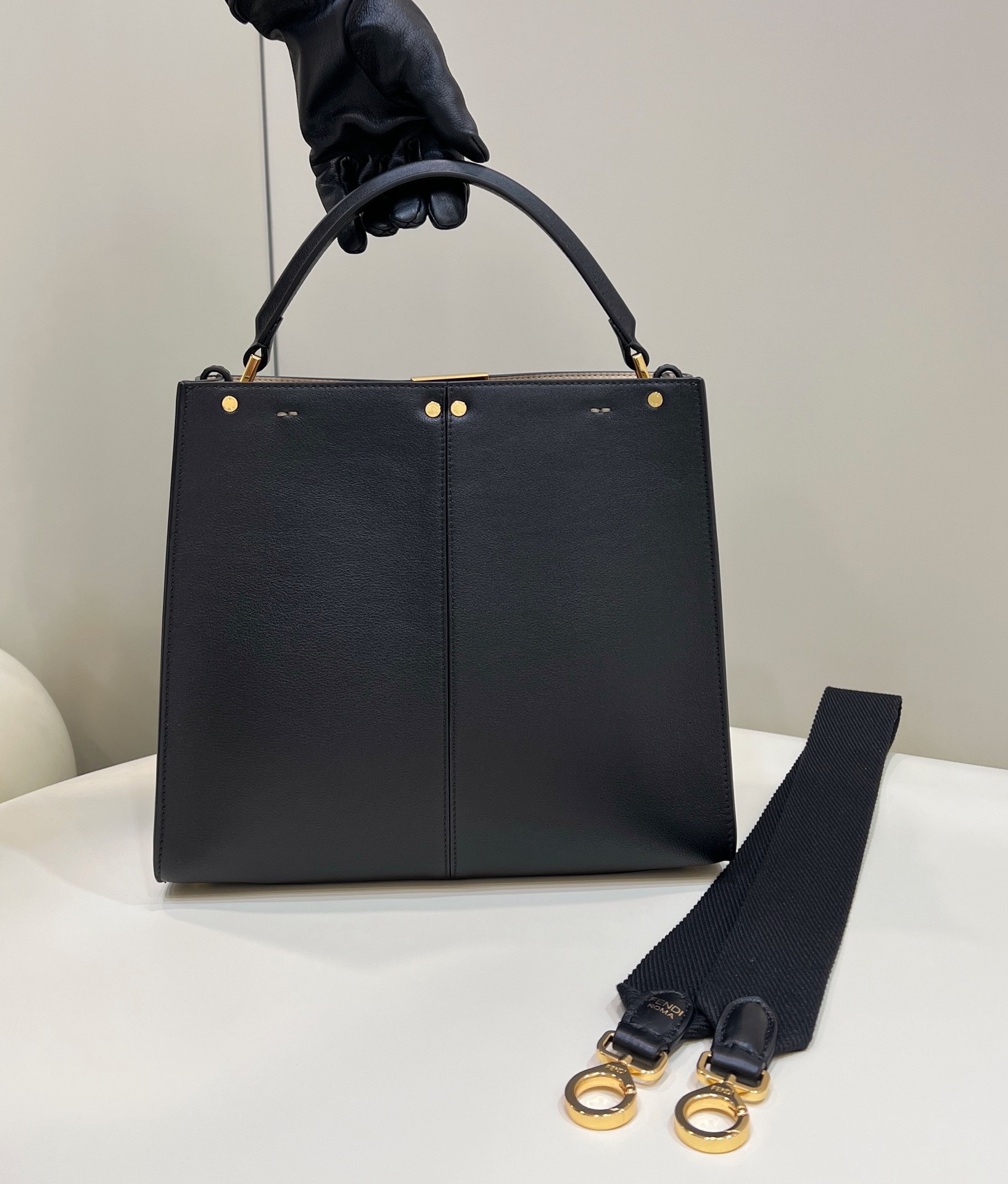 TÚI XÁCH NỮ FENDI 304S