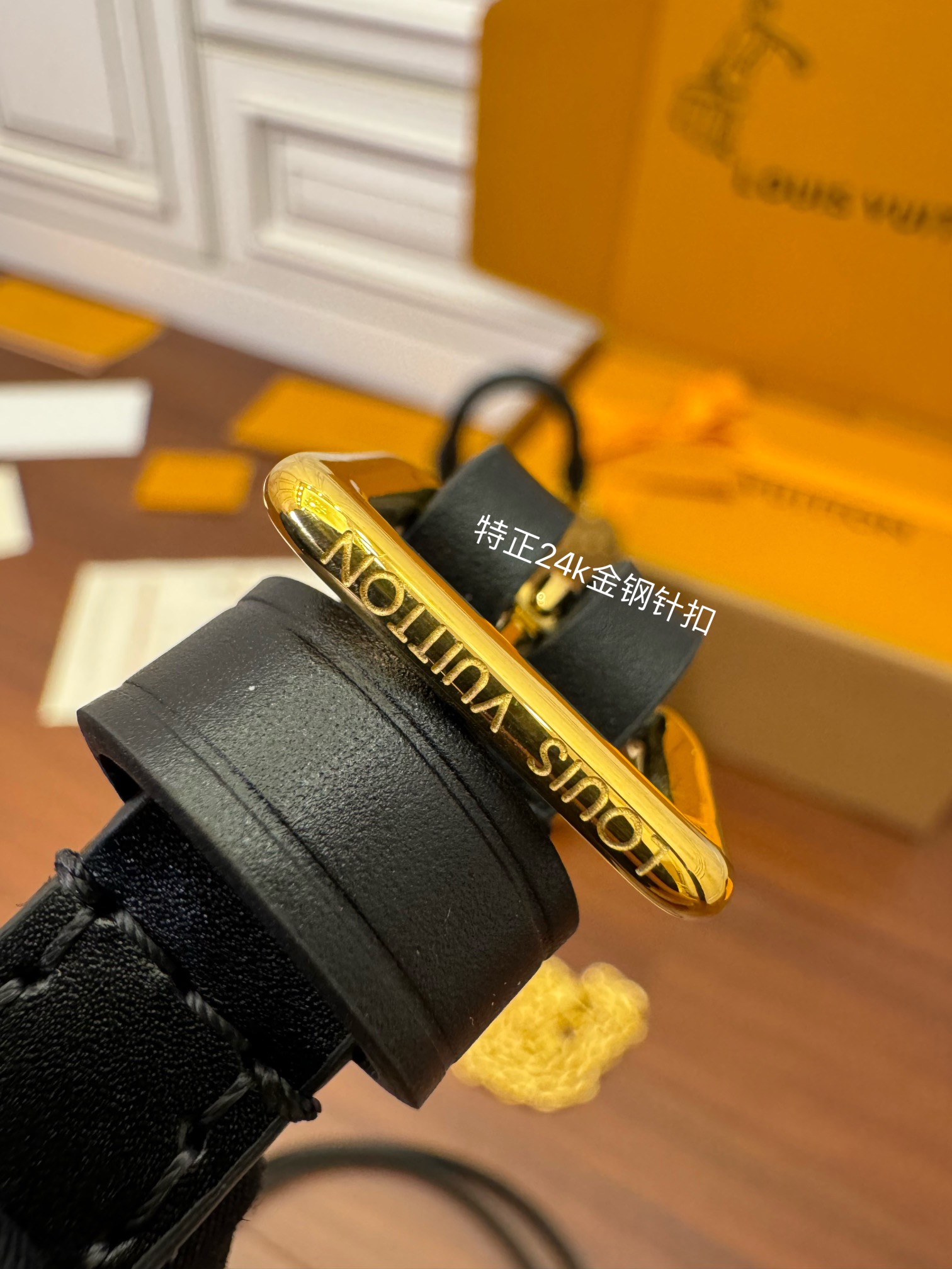 Túi Đựng Điện Thoại Louis Vuitton LV M82465 Camera Box Màu Nâu Vàng N-HM