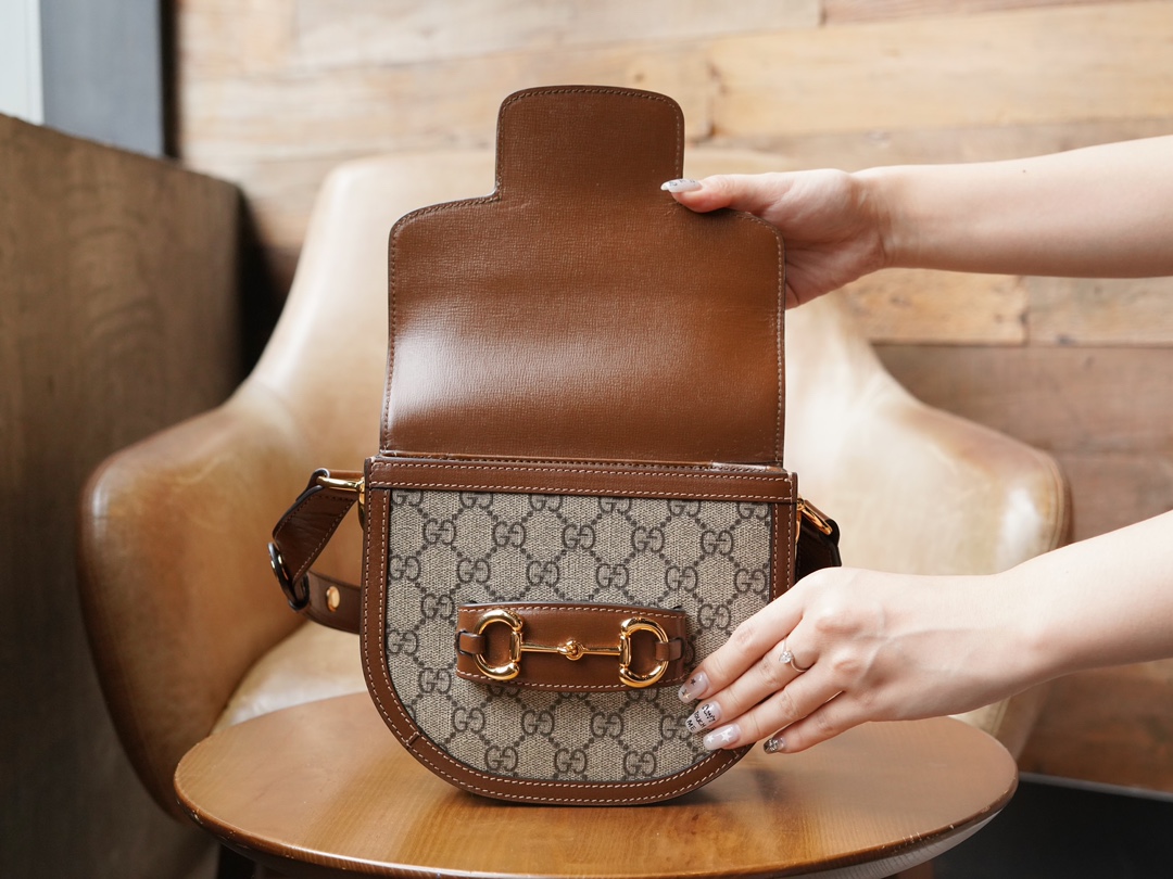 Mini sac rond Gucci Horsebit 1955 760191 (logo)