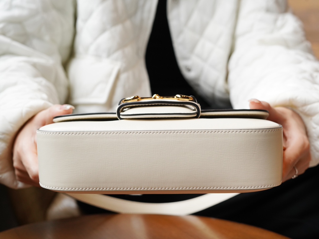 Sac à épaule Gucci Horsebit 1955 petite taille 735178( White) 