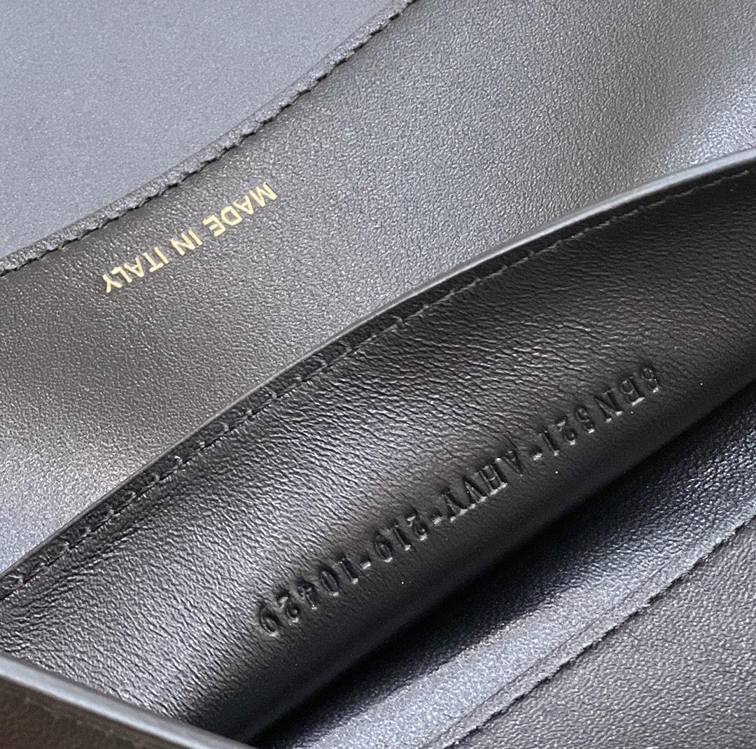 TÚI XÁCH NỮ FENDI 80051 