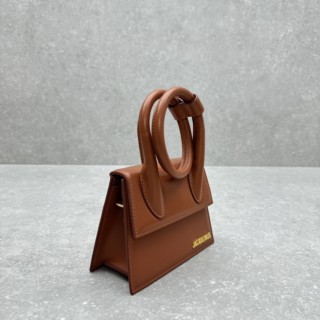 Túi Xách Jacquemus P98869 Màu Nâu 