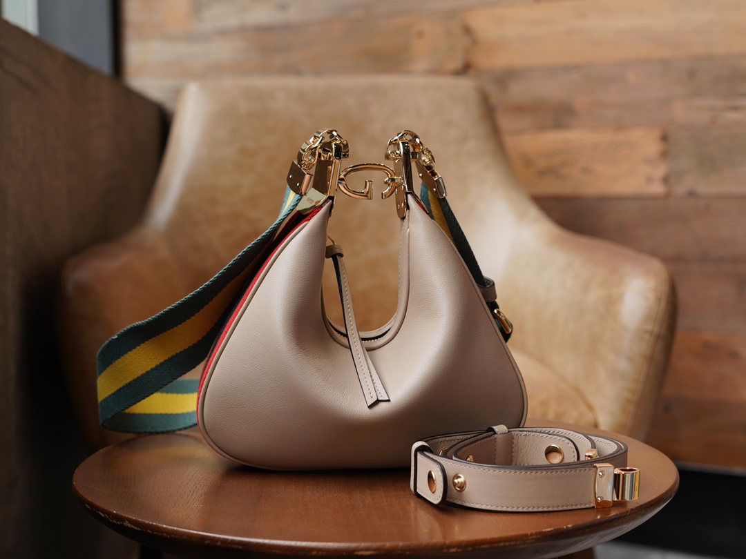 Sac à épaule Gucci Attache petite taille 699409 (brow) 