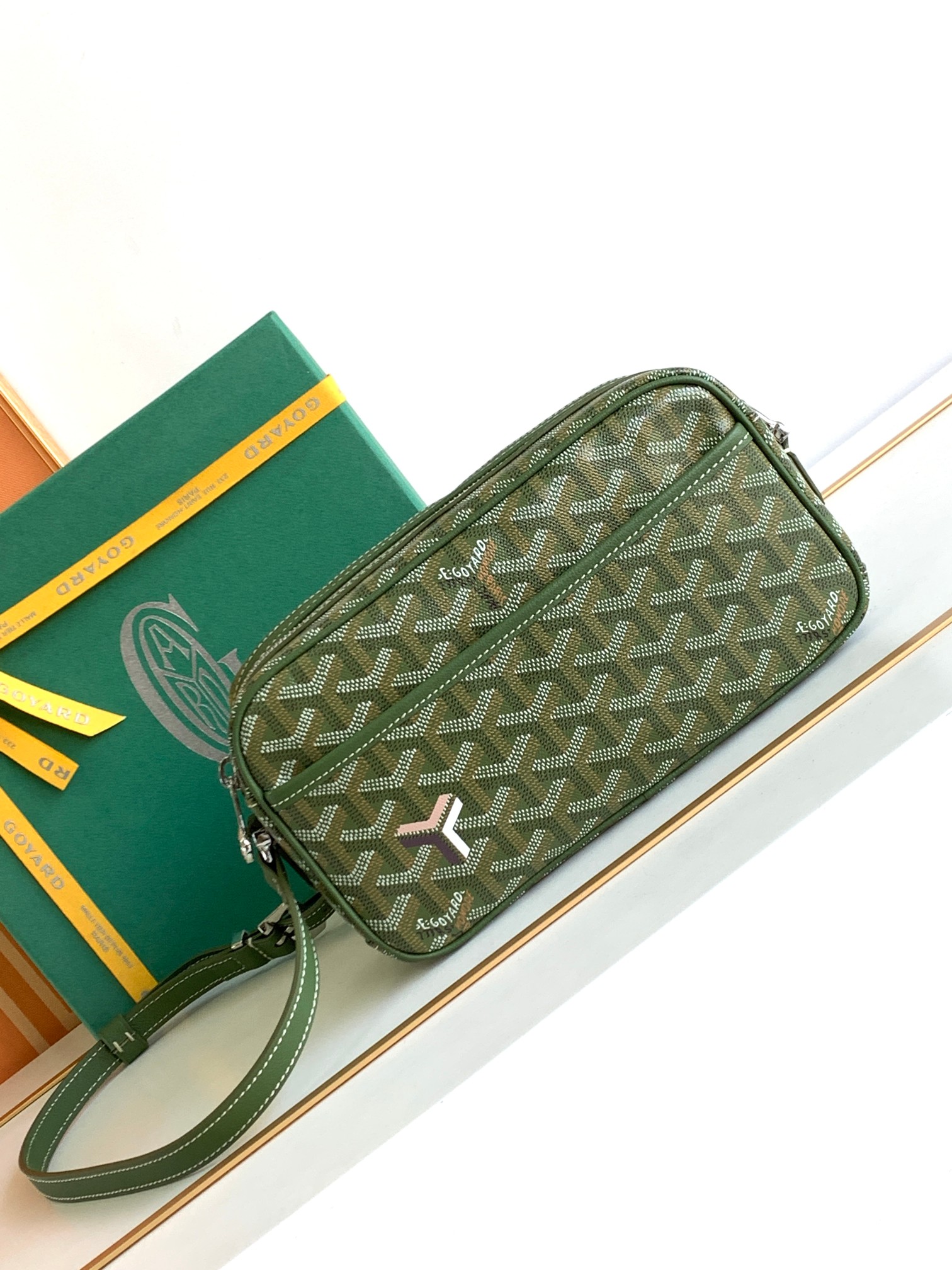 GOYARD 8018 (GREEN)