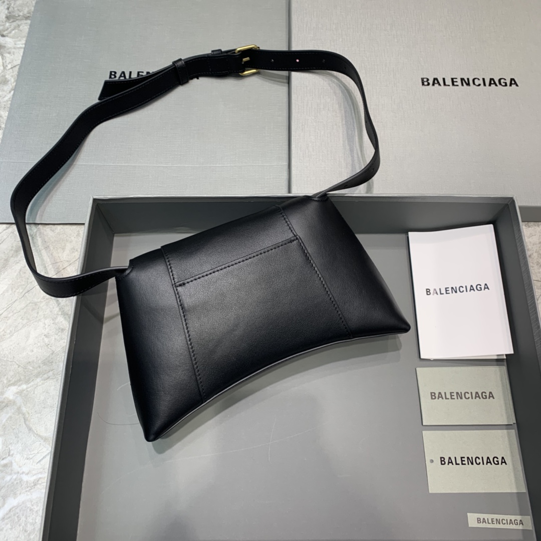 TÚI ĐEO NỮ BALENCIAGA 180609 MÀU ĐEN 