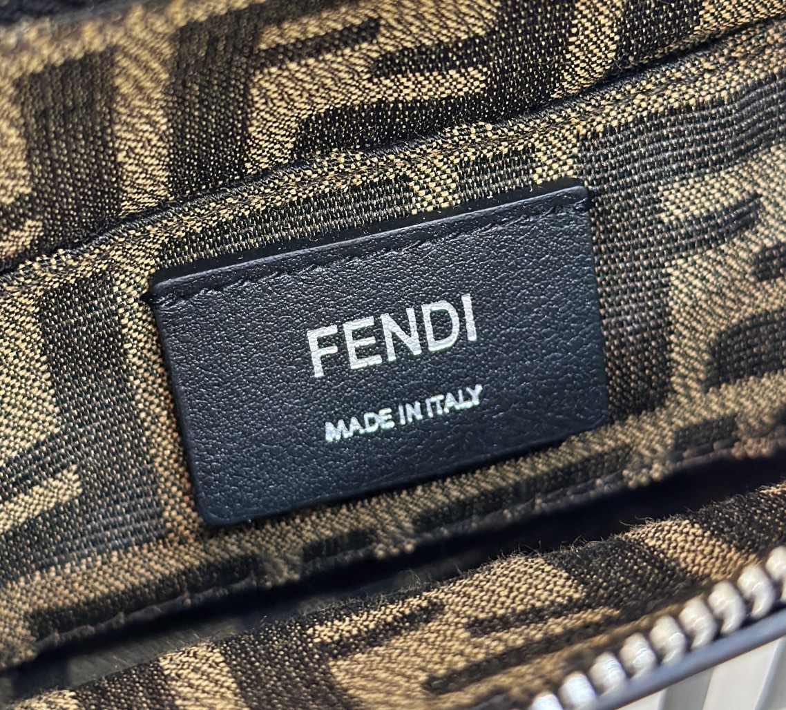 TÚI XÁCH NỮ FENDI 8570C 