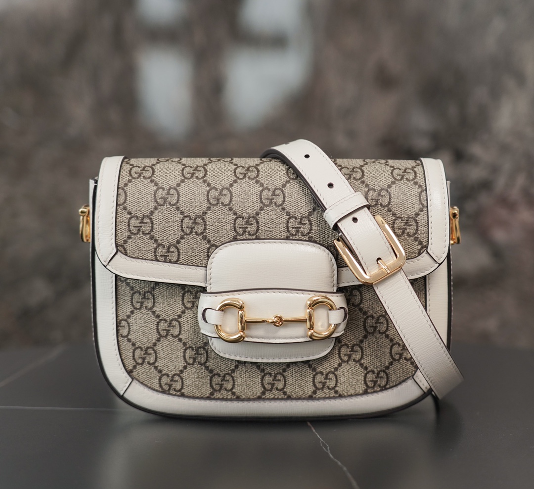 Túi Xách Gucci Horsebit 1955 658574 Logo Trắng