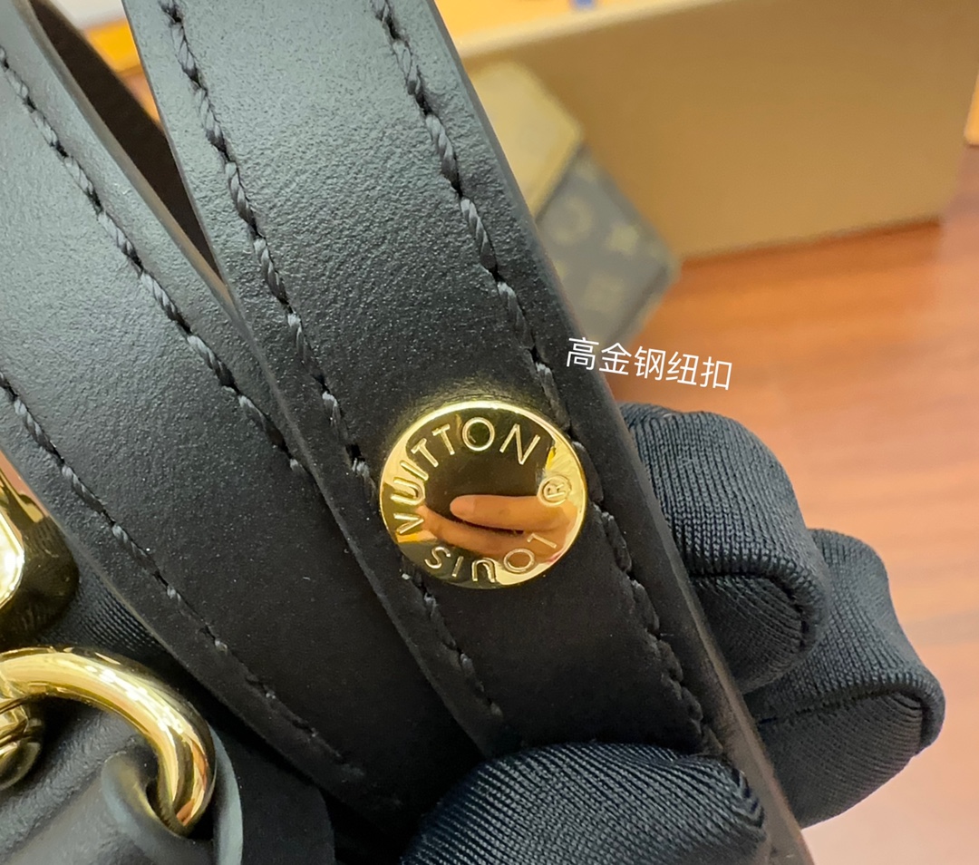 Túi Xách Tay Nữ Louis Vuitton LV Tilsitt Other Monogram Canvas M46548 Màu Nâu N-HM