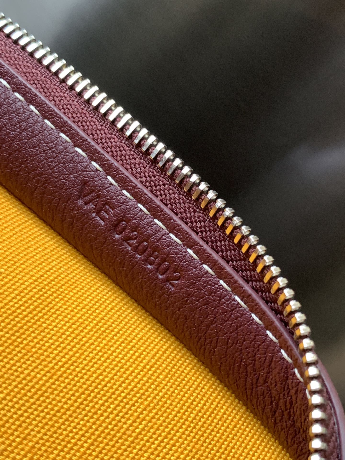 Túi Xách Goyard Jouvence Màu Đỏ Dô 