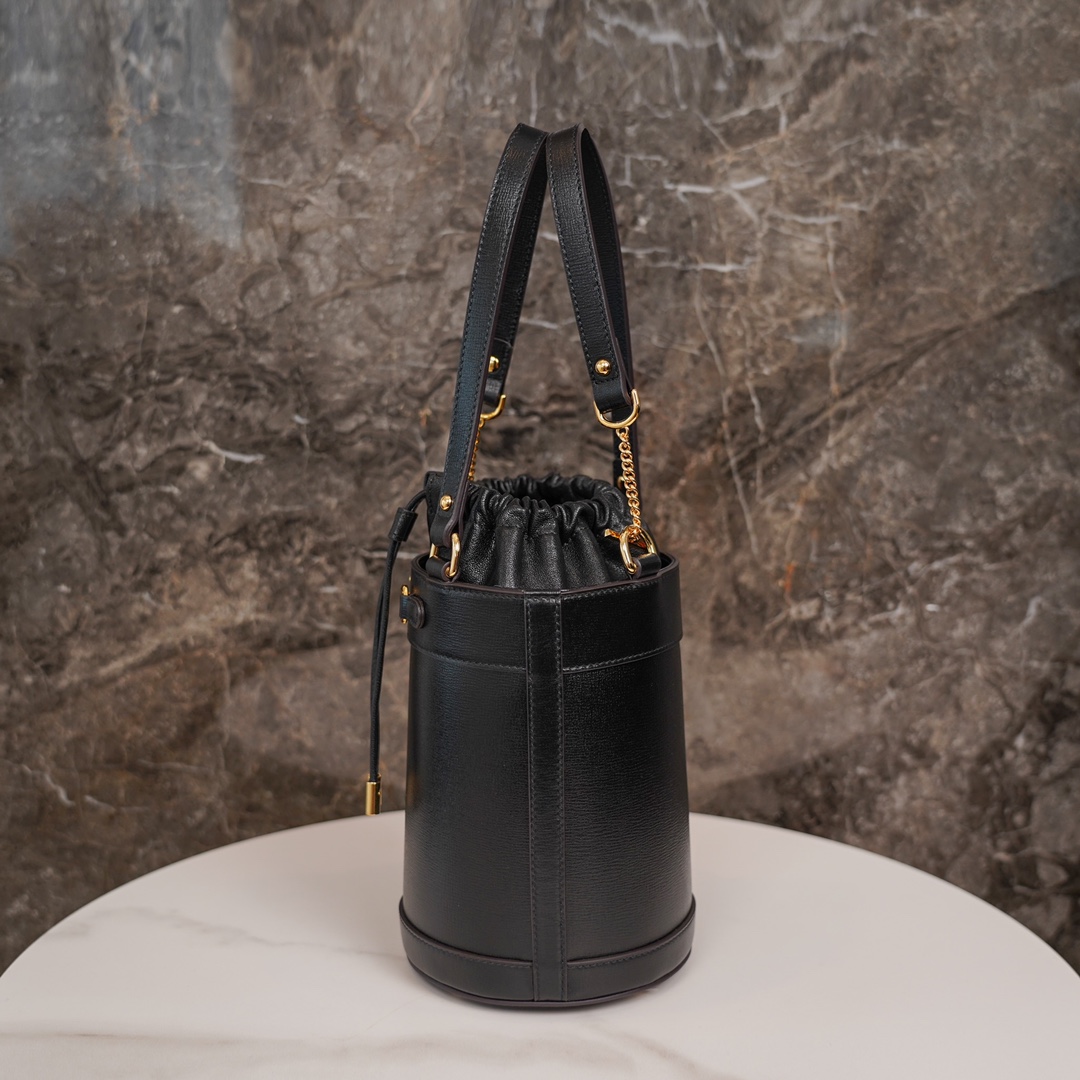 GG Supreme 637115 (Black) 