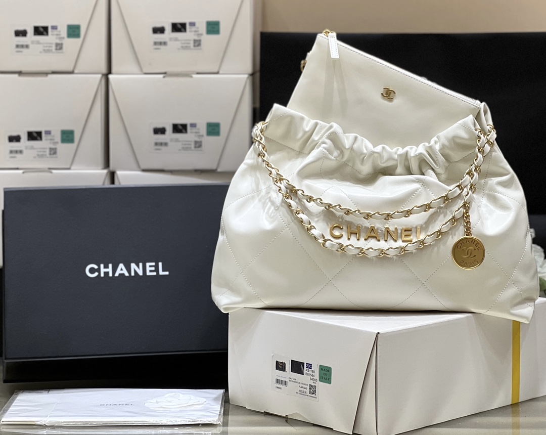 Túi Xách Chanel 22BAG AS4486 Màu Trắng