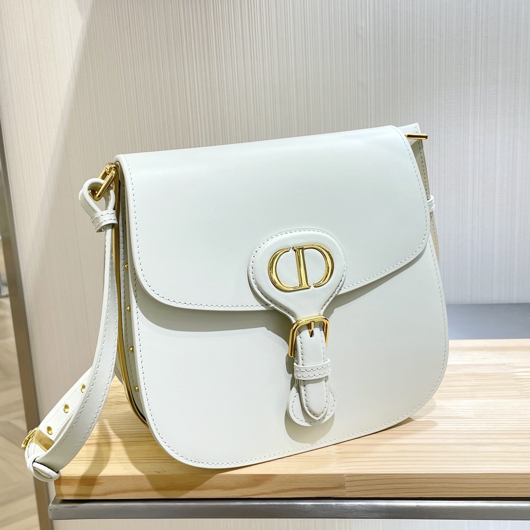 TÚI DIOR BOBBY FRAME MÀU TRẮNG