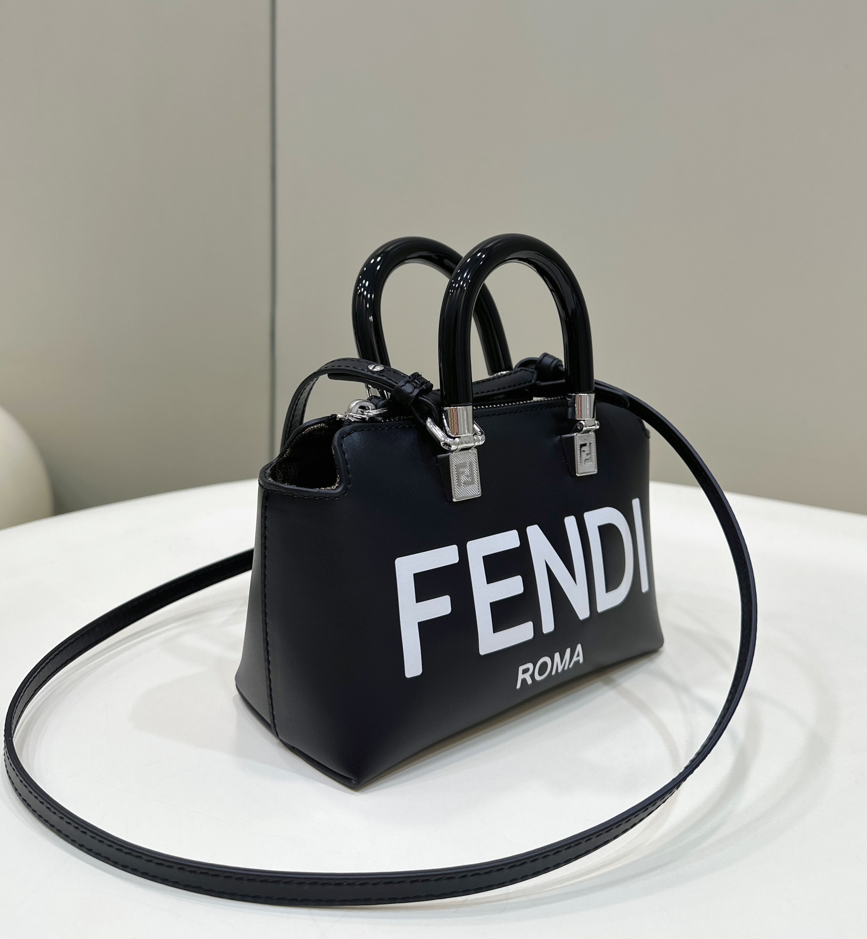 TÚI XÁCH NỮ FENDI 8570C 