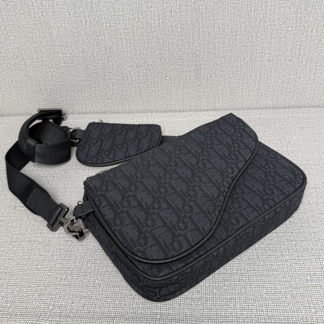 Túi xách Dior Oblique màu đen 9204 
