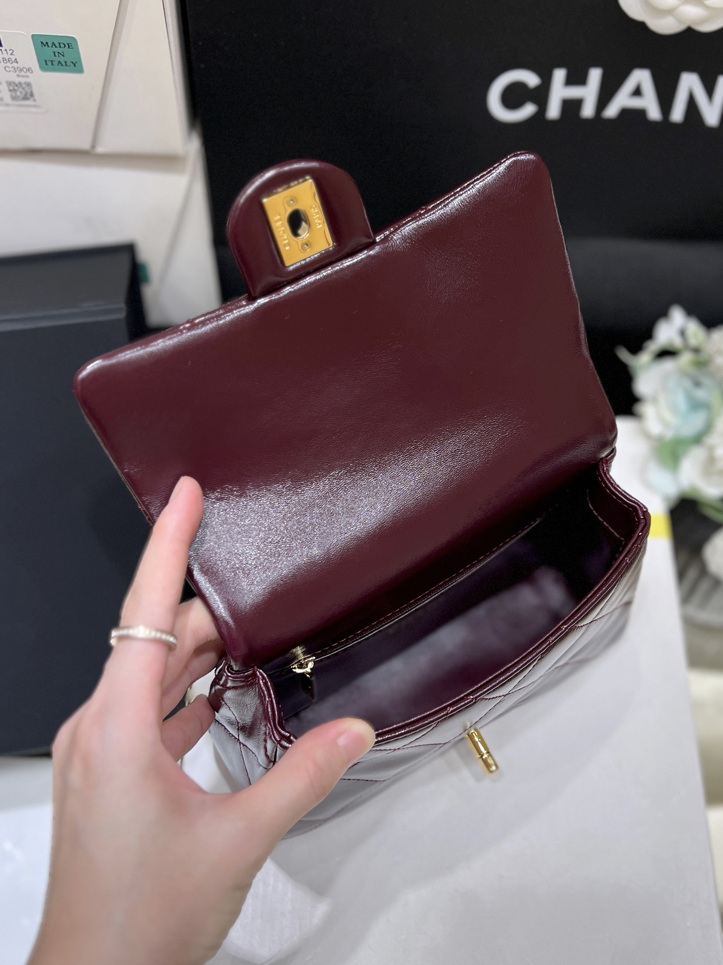 Túi Xách Chanel 24B Mini Flap with Top Handle Màu Đỏ Đô AS5032 