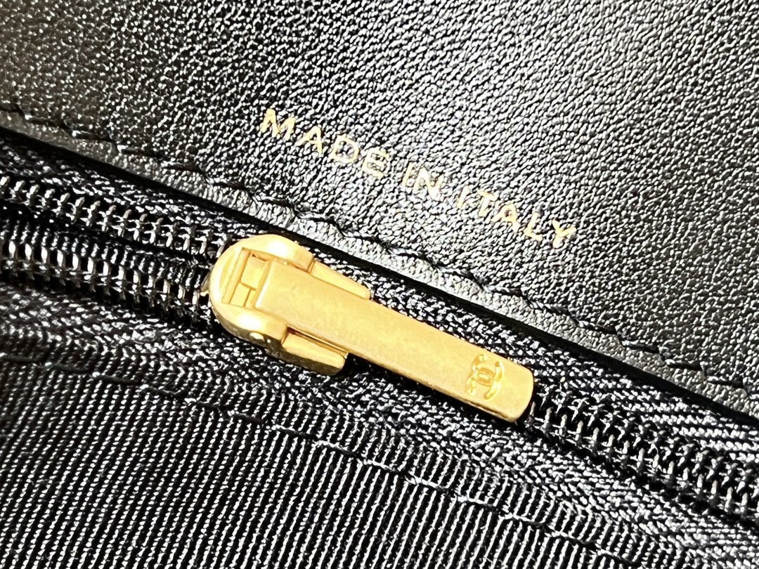 Túi Xách Chanel AP3572 Màu Đen 