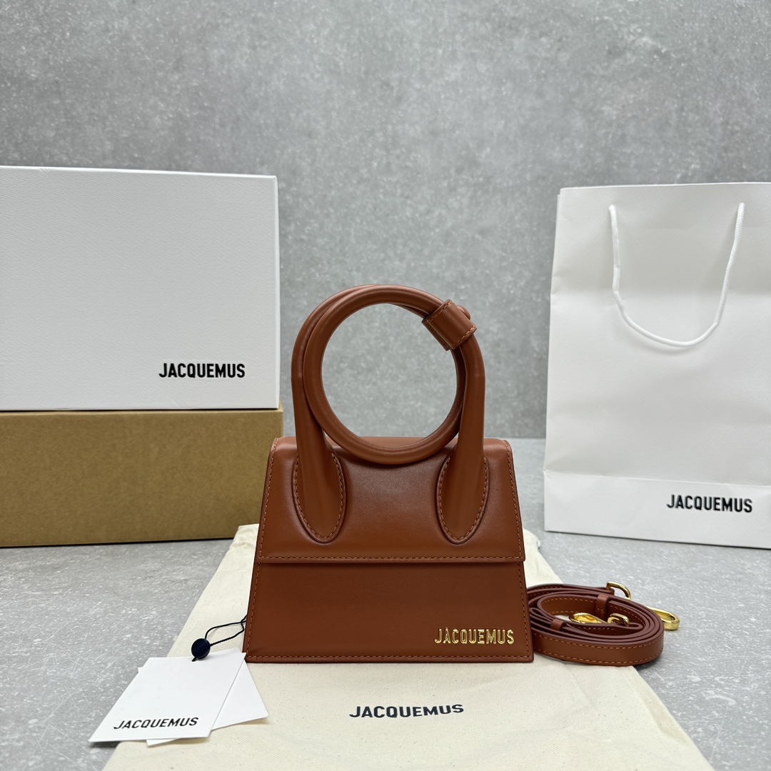 Túi Xách Jacquemus P98869 Màu Nâu 