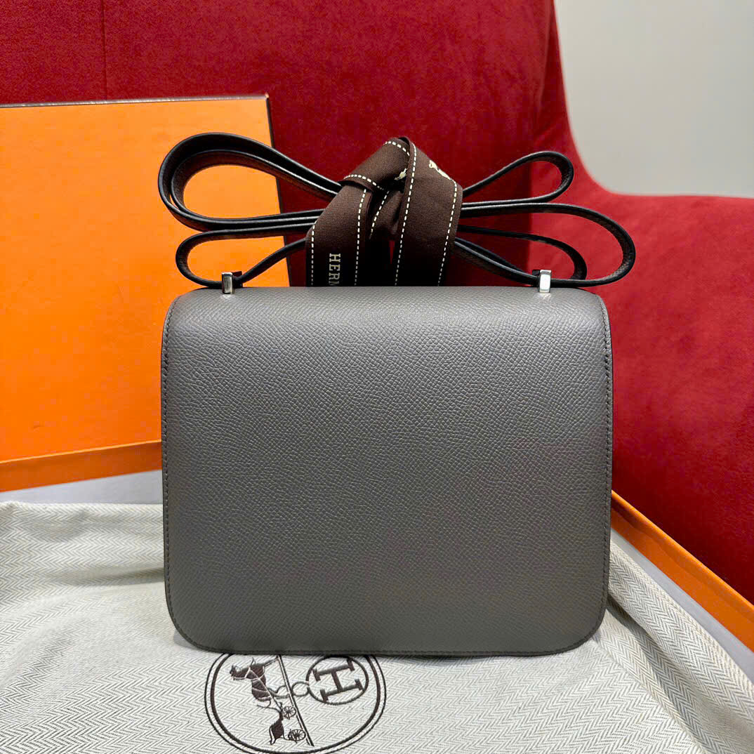 Túi xách Hermes Constance màu xám logo bạc 