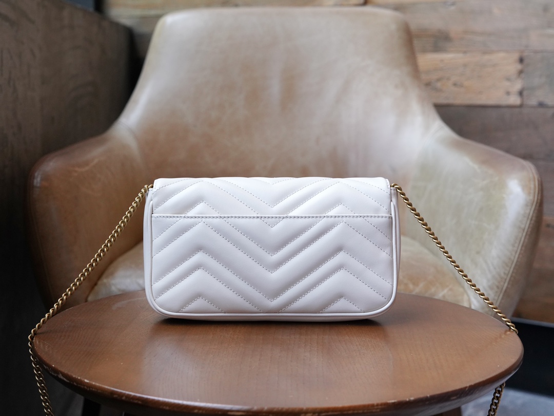 Túi Xách Nữ Mini sac GG Marmont 751526 Màu Trắng