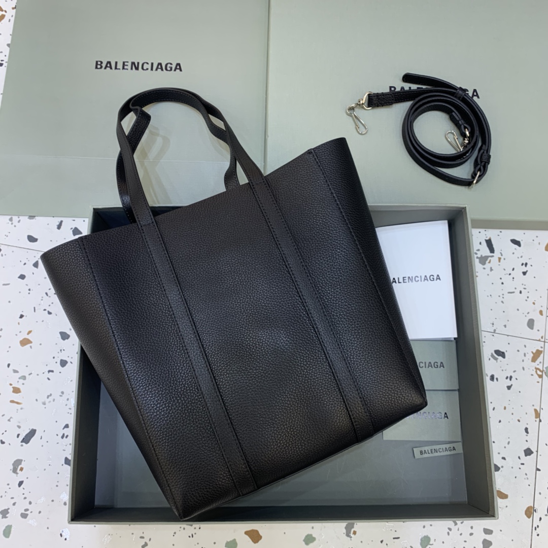 Túi xách nữ BALENCIAGA 204780 màu đen 