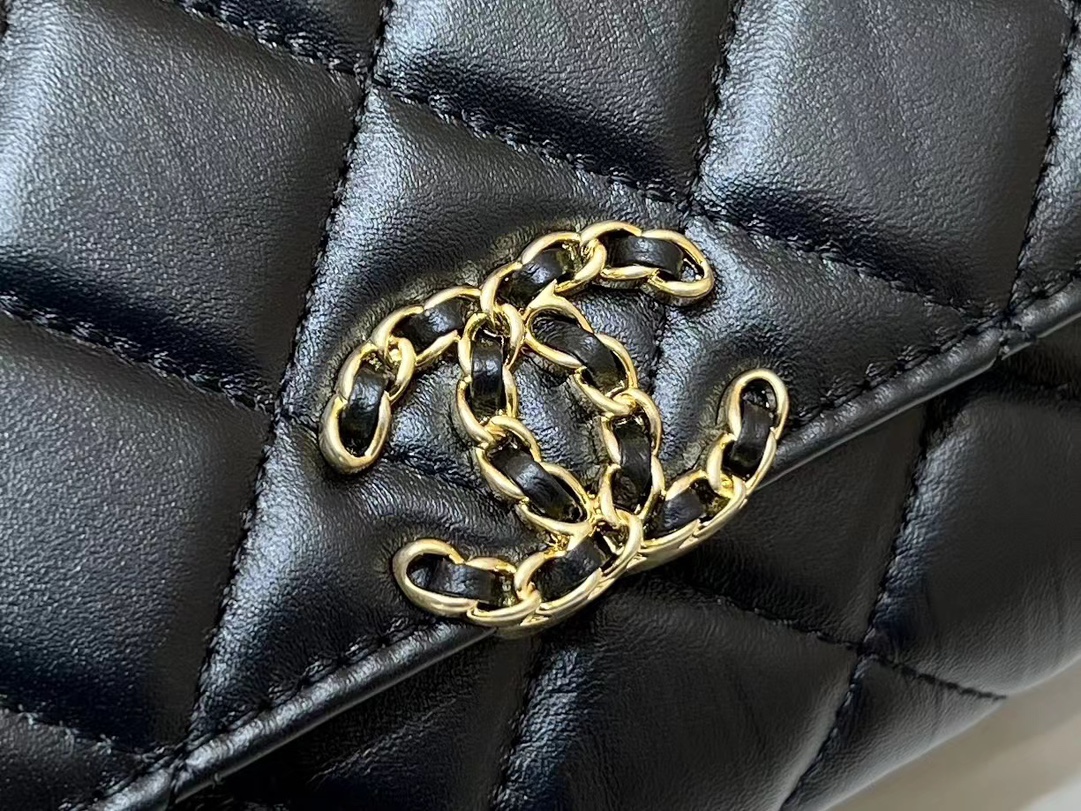 Túi Xách Chanel AP3572 Màu Đen 