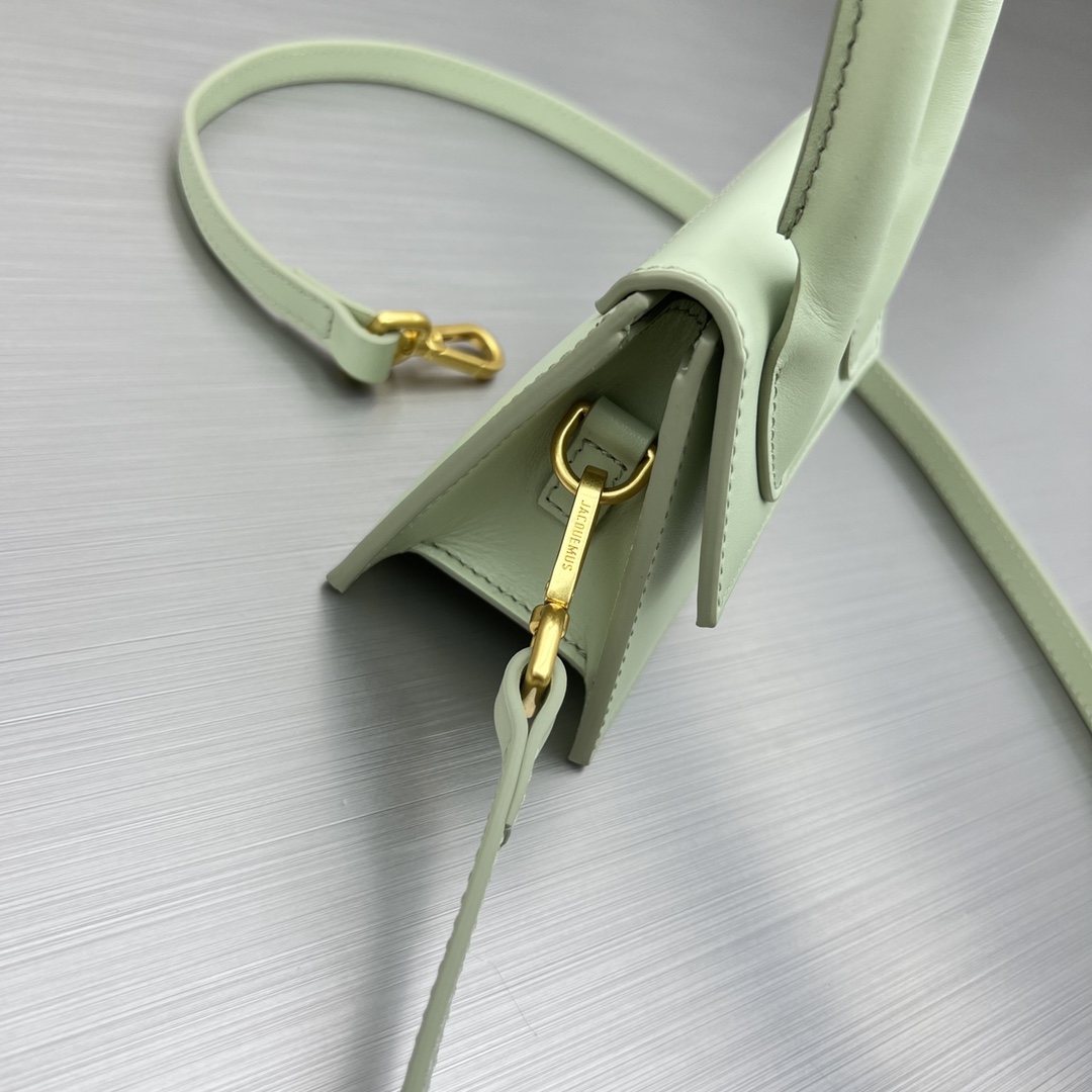 Túi Xách Mini Jacquemus P98846 Màu Xanh Cốm 