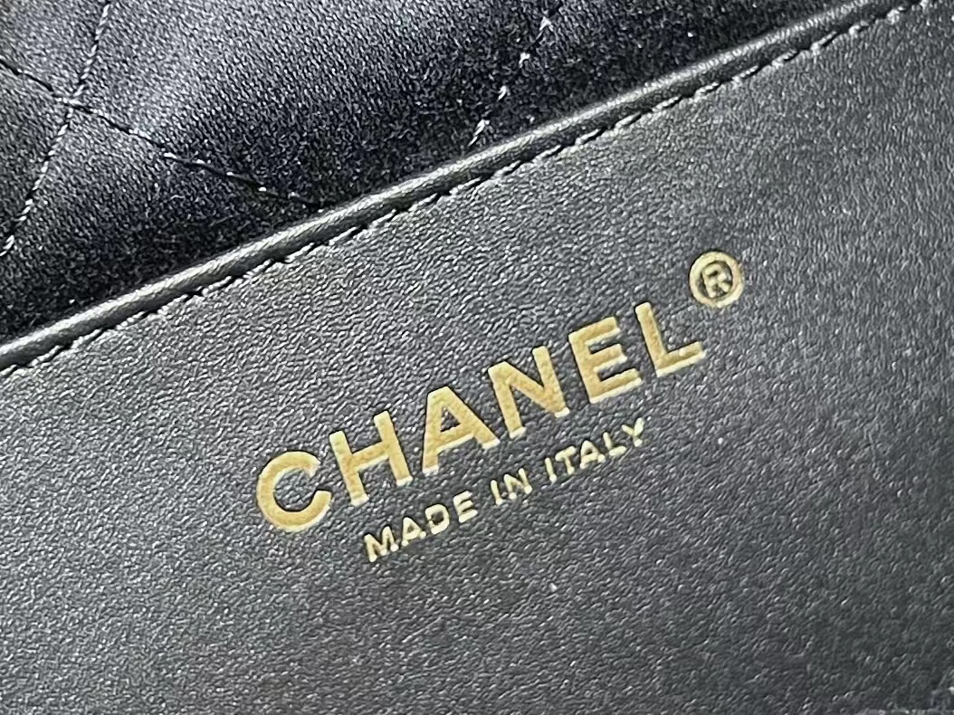 Túi Xách Chanel C22Bag AP3980 Màu Đen