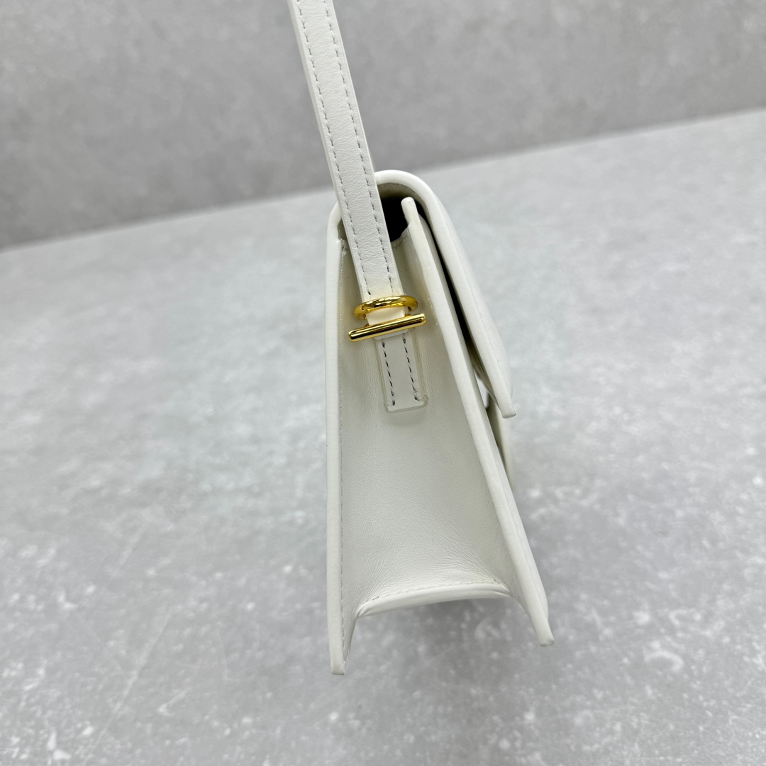 Túi Xách Nữ Jacquemus P98868 Màu Trắng 
