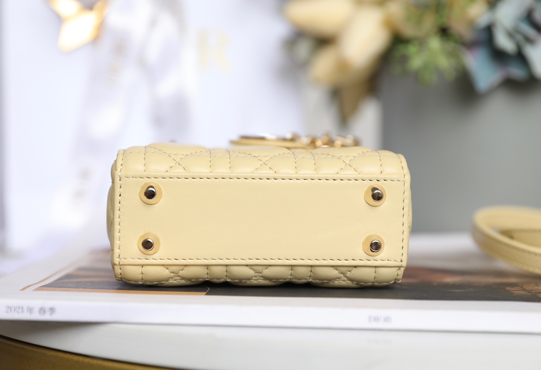 Túi Xách Lady Dior Nữ Mini Màu Vàng