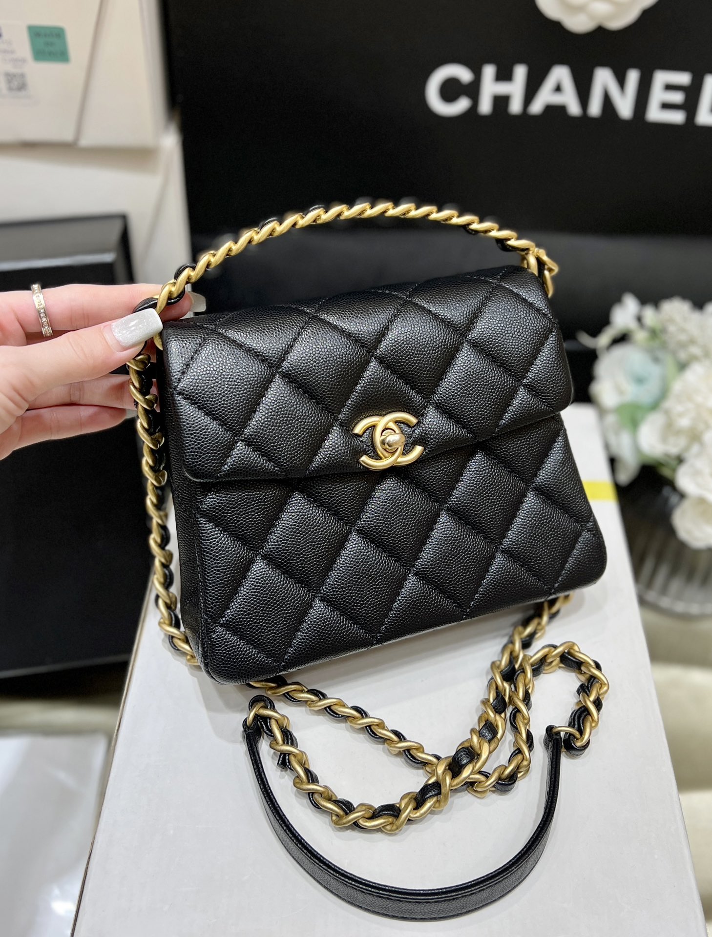Túi Xách Chanel AP4472 Màu Đen 