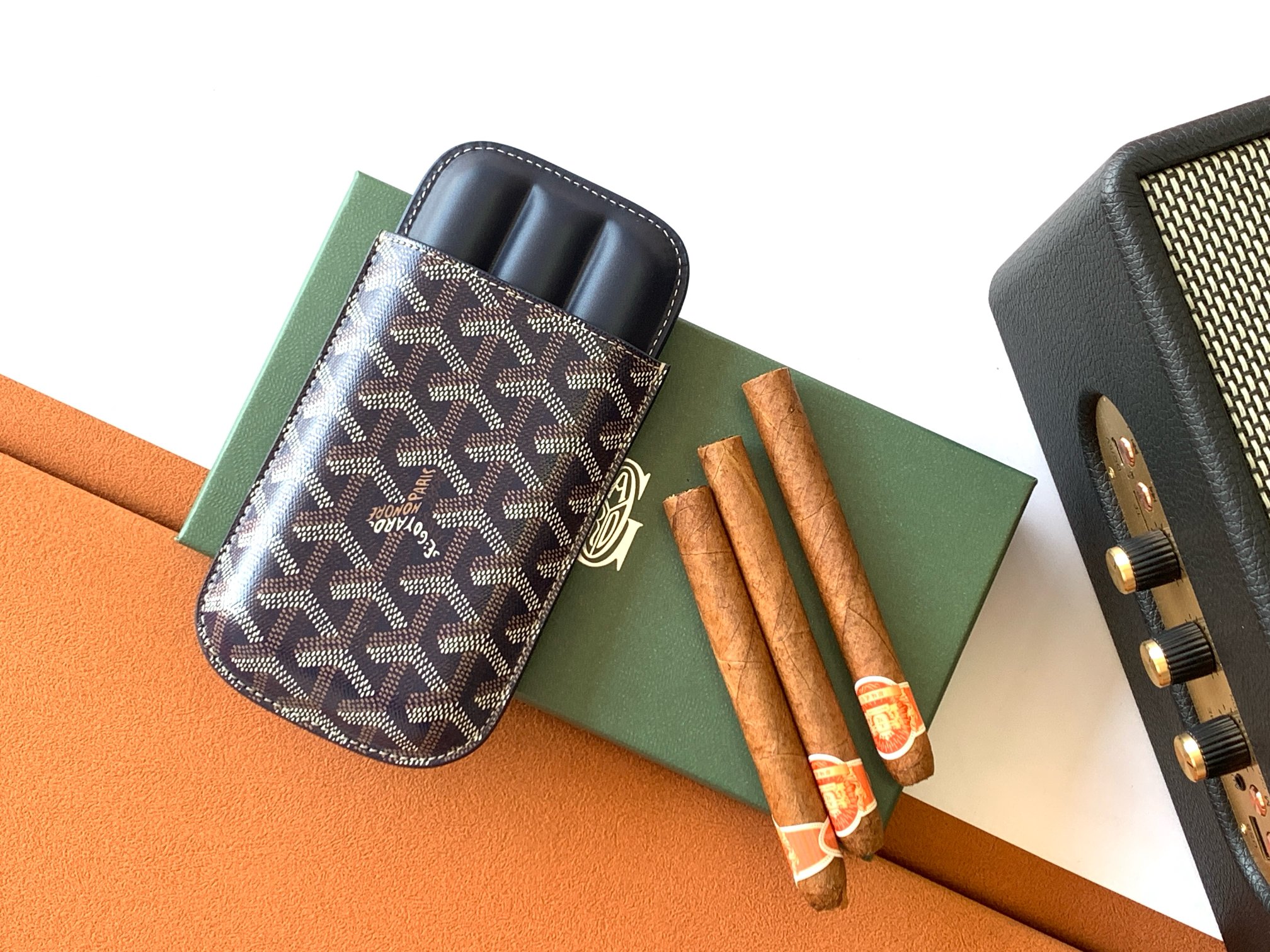 GOYARD CHURCHILL 8213 (BLACK)