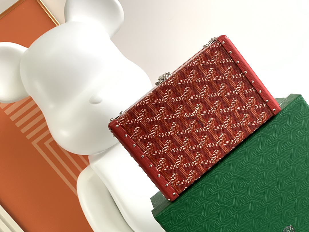  Goyard Minaudière 8210 (red)