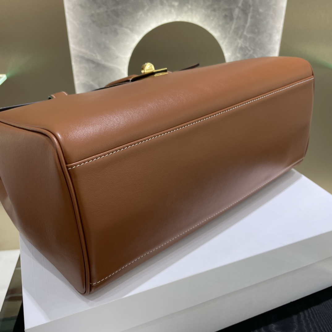 Túi Xách Celine Soft 16 195543 Màu Nâu 