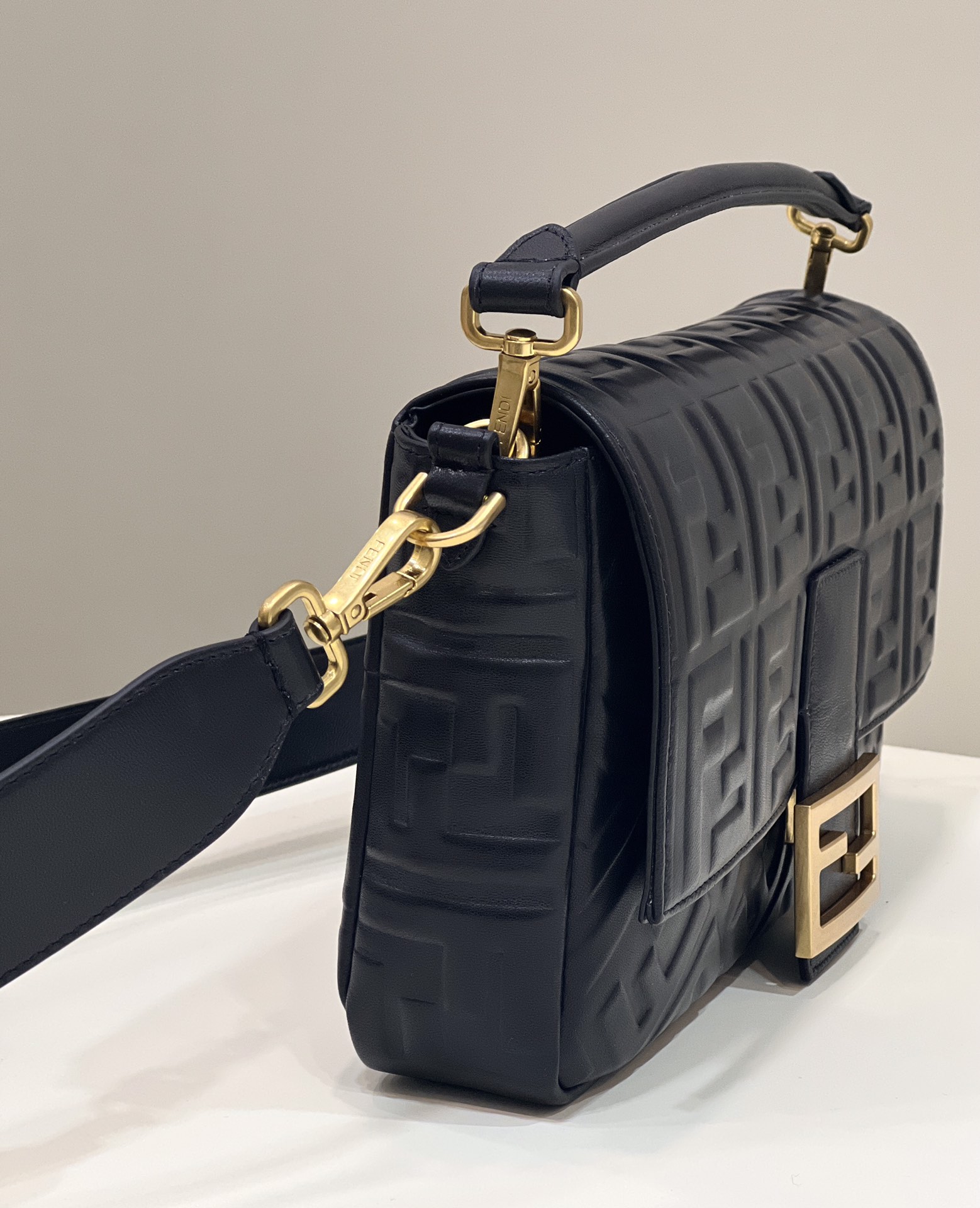 TÚI XÁCH NỮ FENDI 0192