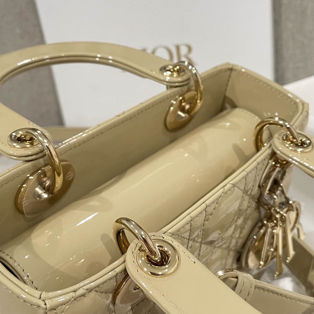 Túi Xách tay Lady Dior Nữ Màu Be