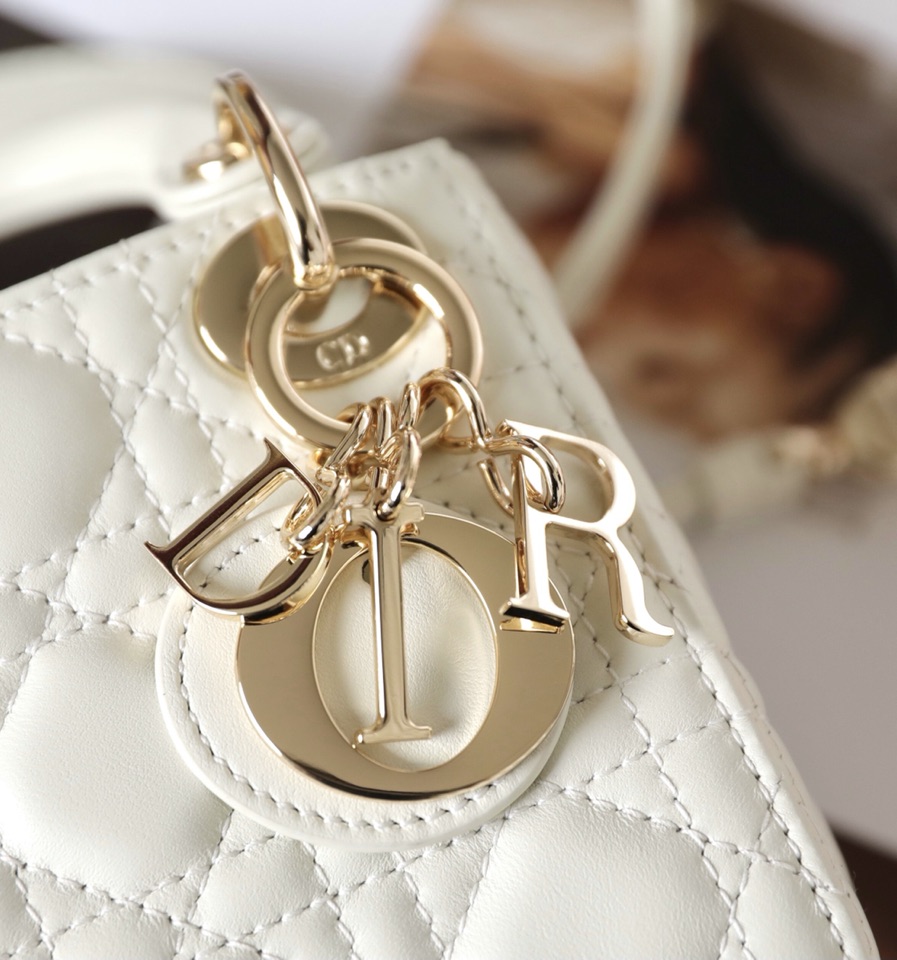 Túi Xách Nữ Lady Dior Mini Màu Trắng