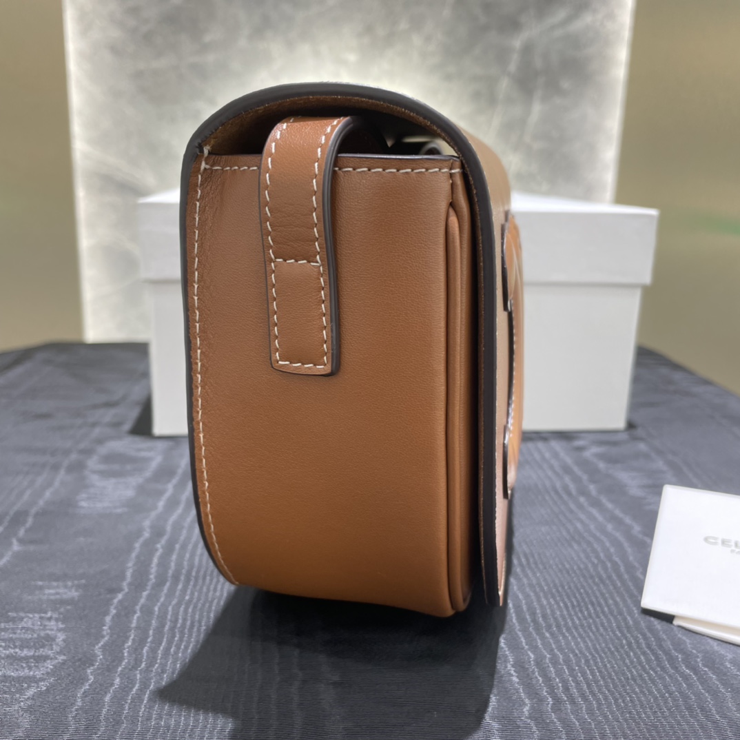 Túi Xách Nữ Folco Cuir Triomphe 198263 Màu Nâu 