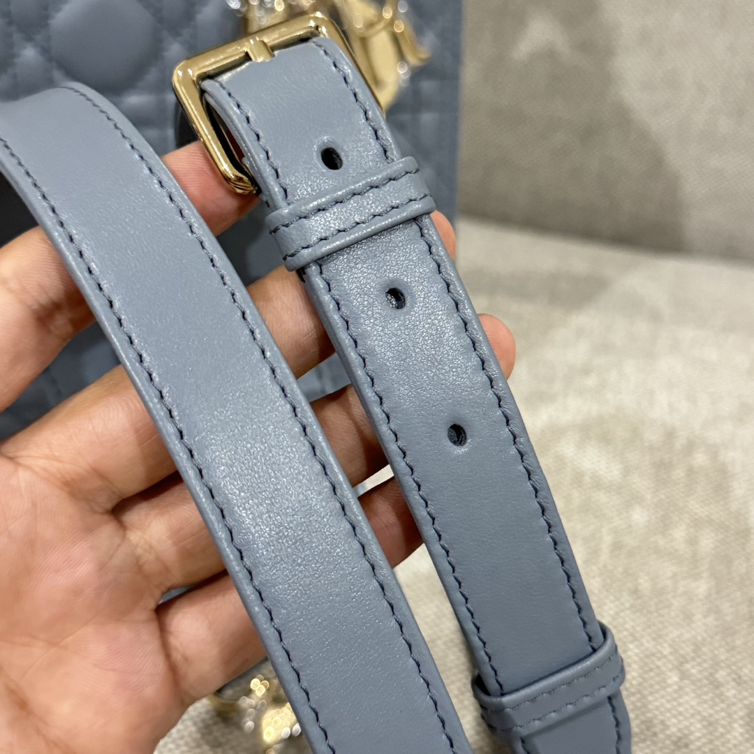 Túi Xách Tay Lady Dior Nữ Màu Xanh Dương Nhạt