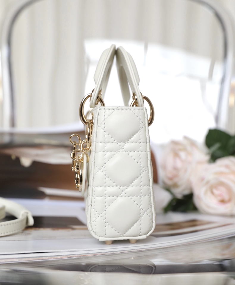 Túi Xách Nữ Lady Dior Mini Màu Trắng
