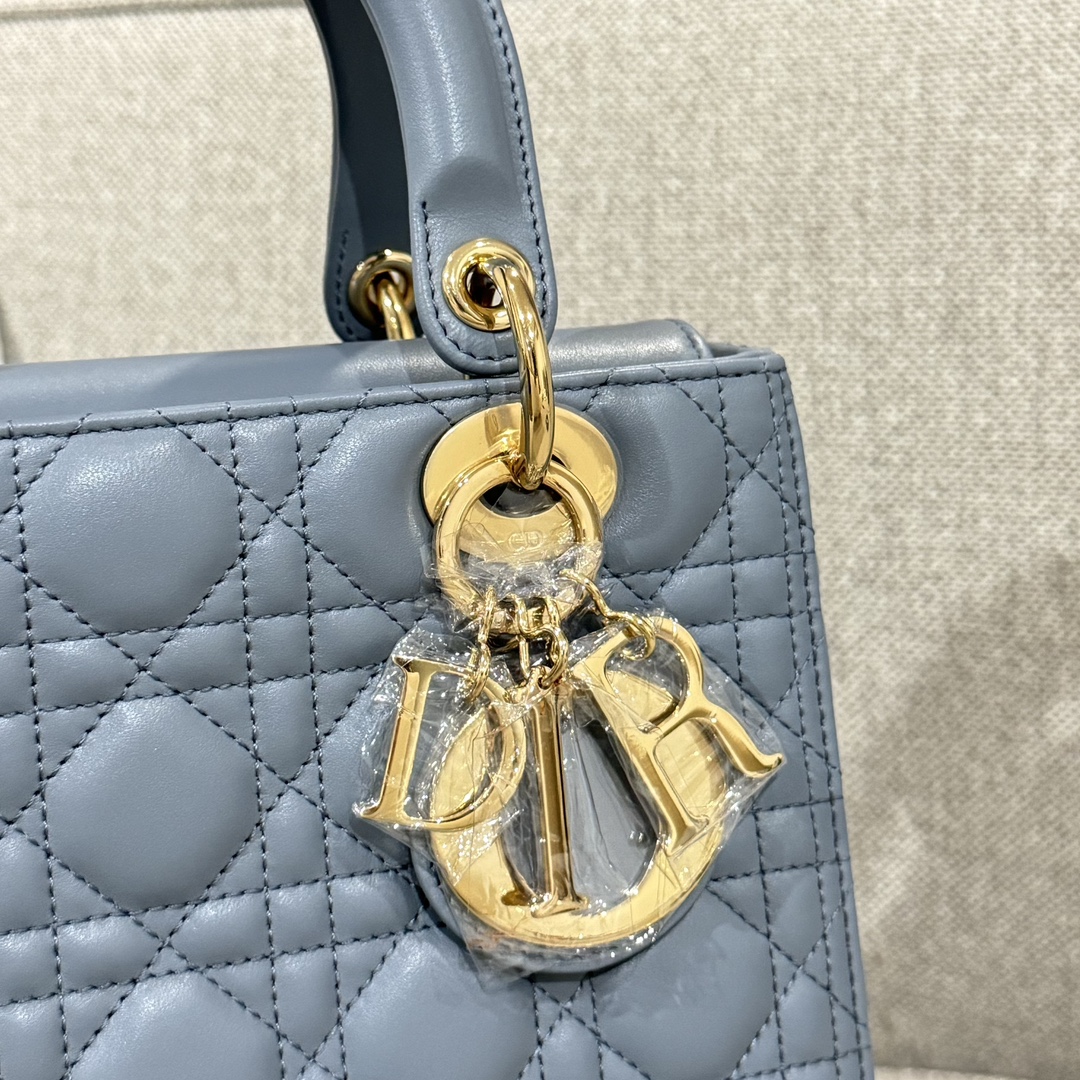 Túi Xách Tay Lady Dior Nữ Màu Xanh Dương Nhạt