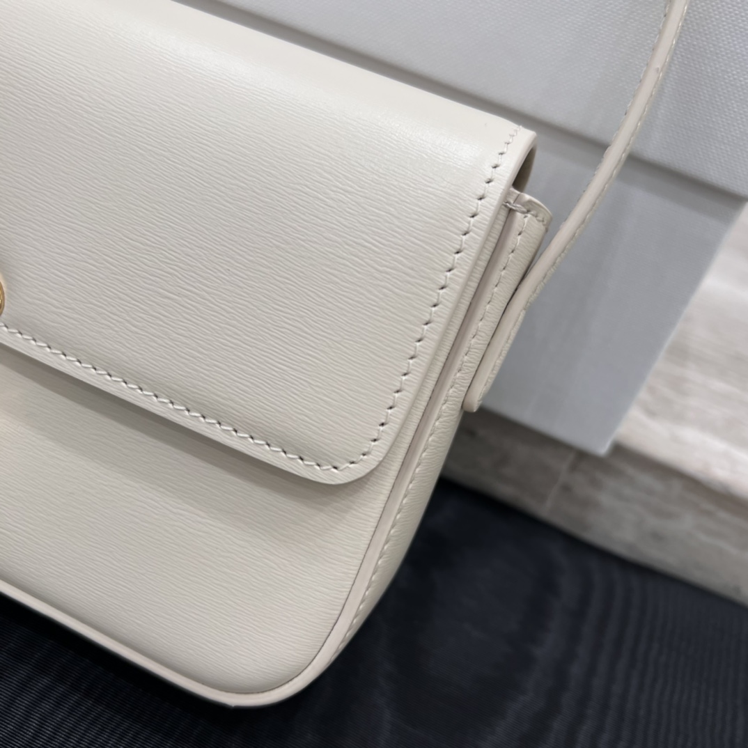 Túi Xách Celine Nữ Claude 194143 Màu Trắng 