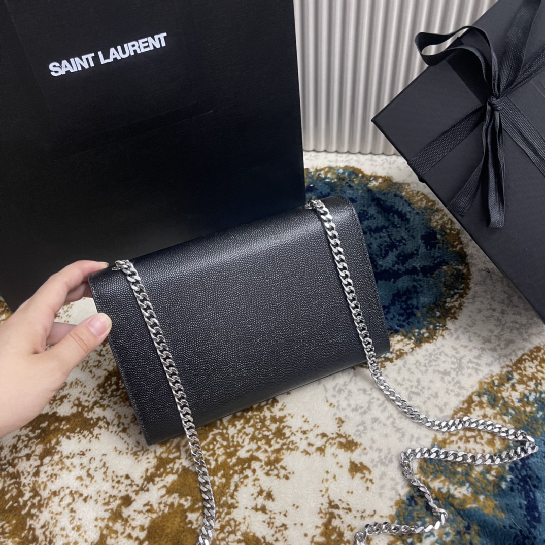 Túi Xách YSL KATE 377629 Màu Đen Khóa Bạc