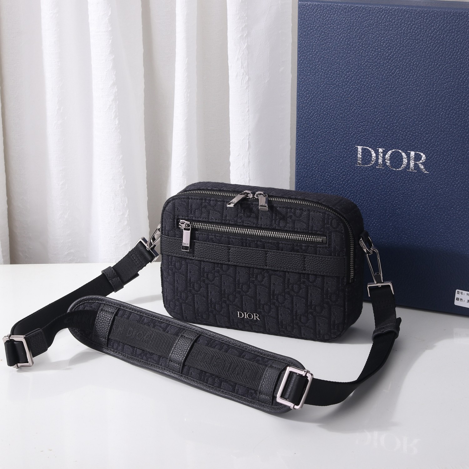 Túi Xách Nam Dior Safari Màu Đen 9854